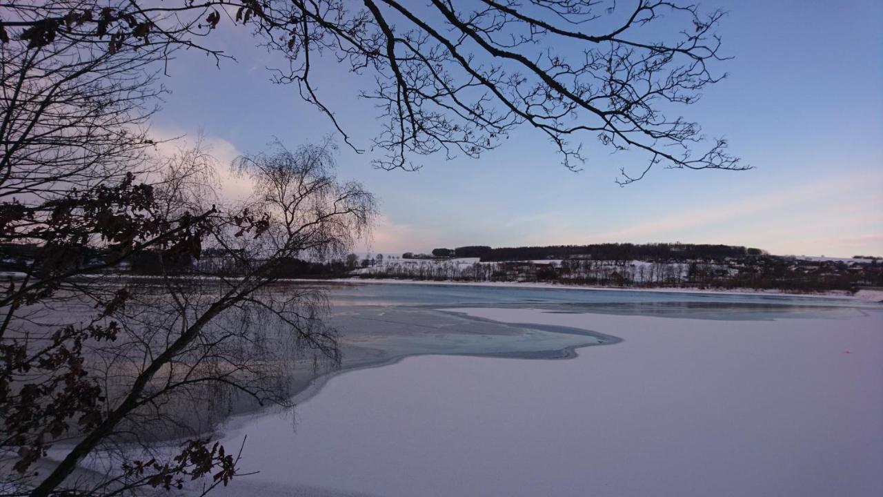 Ferien Am See Менезе Екстер'єр фото