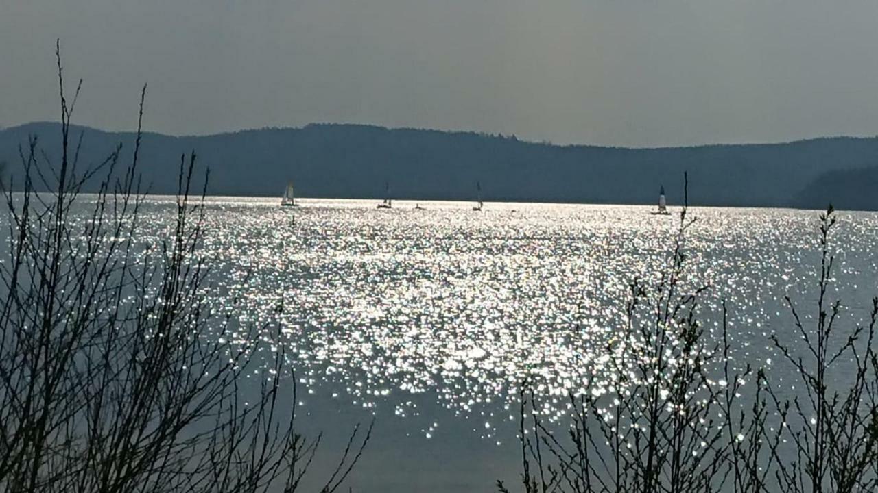 Ferien Am See Менезе Екстер'єр фото